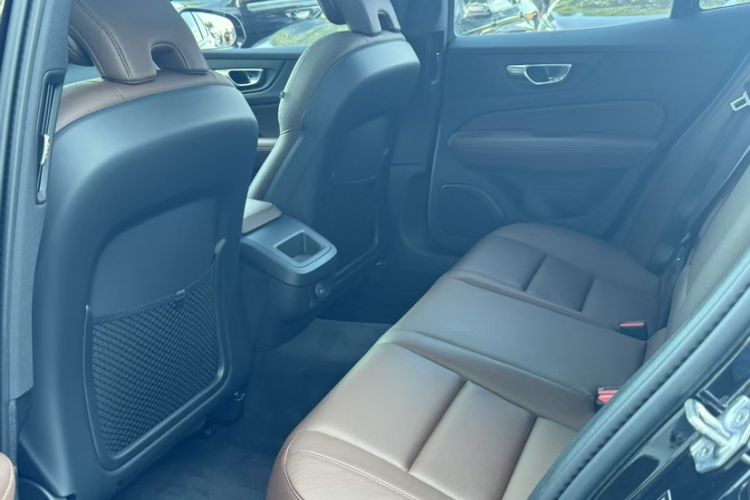 Used Volvo S60 2022 B4 Zhiyi Luxury Edition Interior 4
