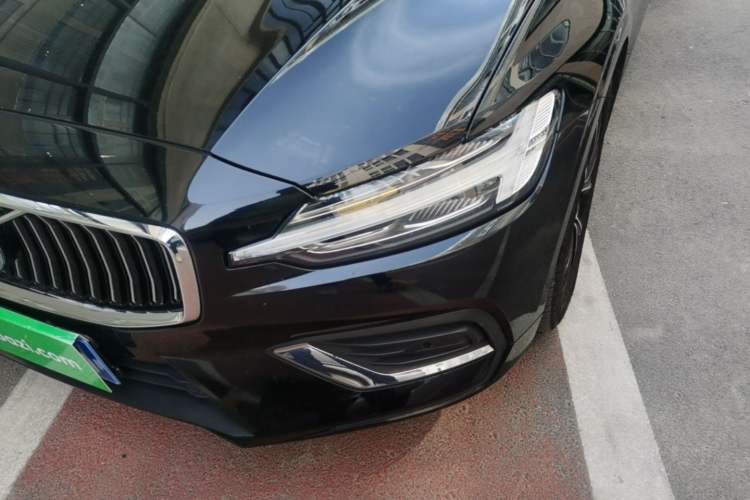 Used Volvo S60 2022 B4 Zhiyi Luxury Edition Left Front Headlight