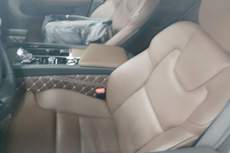 Used Volvo S60 2022 B4 Zhiyuan Luxury Edition Left Front Seat