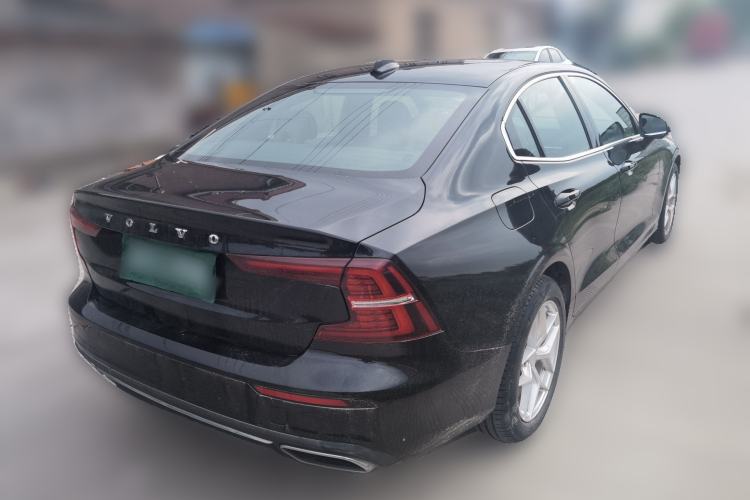 Used Volvo S60 2022 B4 Zhiyi Luxury Edition Rear Right 45 Deg