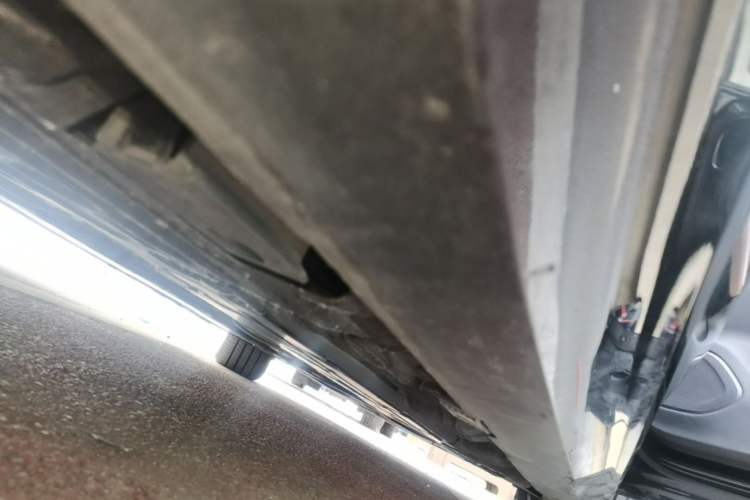 Used Volvo S60 2022 B4 Zhiyi Luxury Edition Right Side Sill