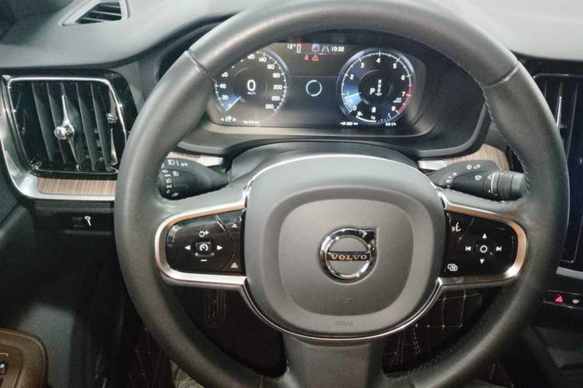 Used Volvo S60 2022 B4 Zhiyuan Luxury Edition Steering Wheel