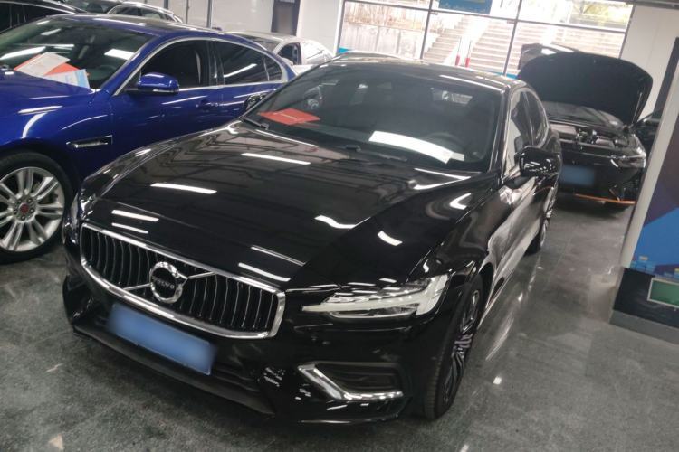 Used Volvo S60 2022 B4 Zhiyuan Luxury Edition Guazi used car, China used car export, Used car for sale, Used  cars, Cheapest cars for sale