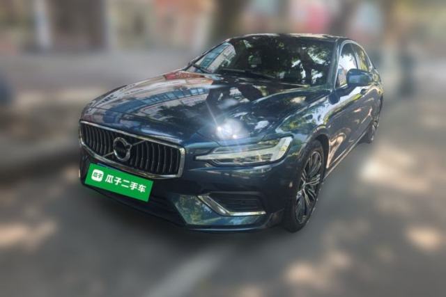 Used Volvo S60 2022 B4 Zhiyuan Luxury Edition