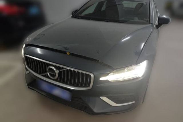 Used Volvo S60 2022 B4 Zhiyi Luxury Edition
