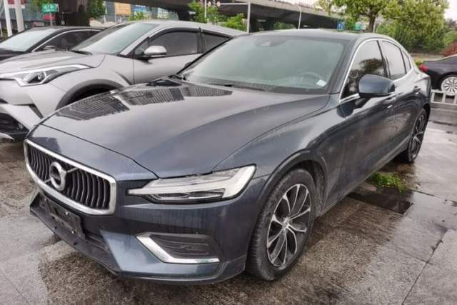 Used Volvo S60 2022 B4 Zhiyi Luxury Edition