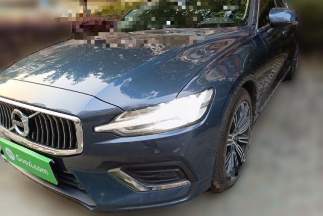 Used Volvo S60 2022 B4 Zhiyuan Luxury Edition