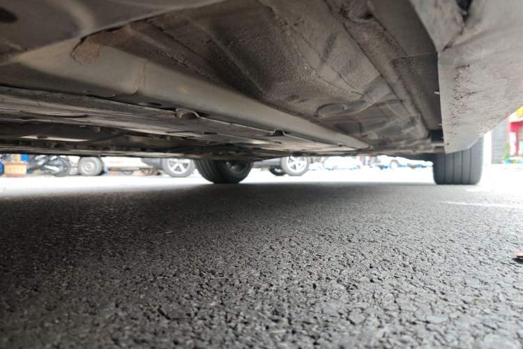 Used Volvo S60 2022 B4 Zhiyuan Luxury Edition Chassis Front Left