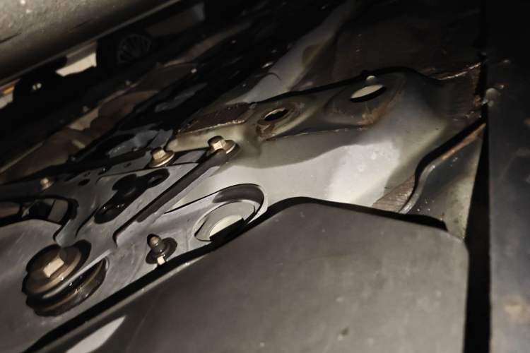 Used Volvo S60 2022 B4 Zhiyi Luxury Edition Chassis Front Right
