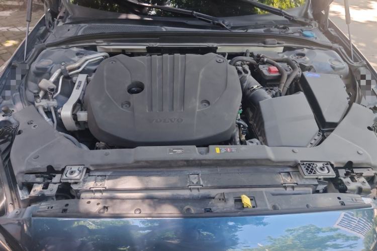 Used Volvo S60 2022 B4 Zhiyuan Luxury Edition Engine Bay