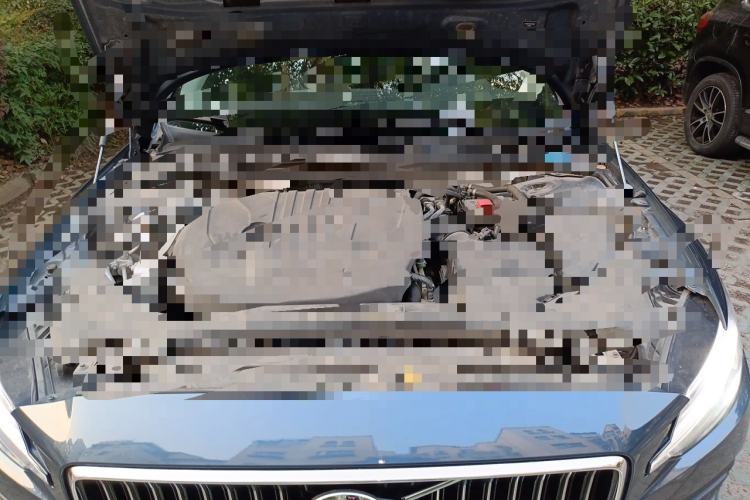 Used Volvo S60 2022 B4 Zhiyuan Luxury Edition Engine Bay
