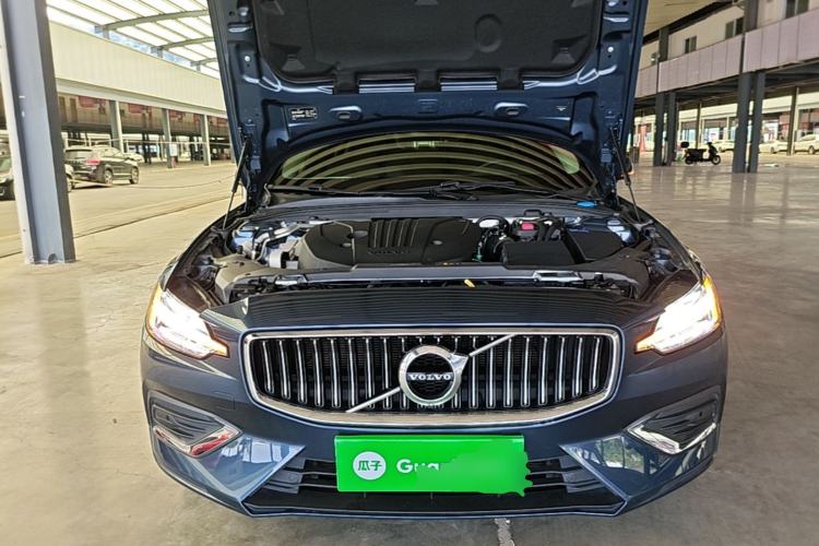 Used Volvo S60 2022 B4 Zhiyuan Luxury Edition Engine Bay