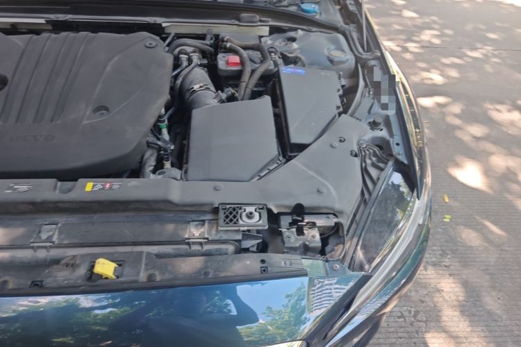 Used Volvo S60 2022 B4 Zhiyuan Luxury Edition Engine Bay Left