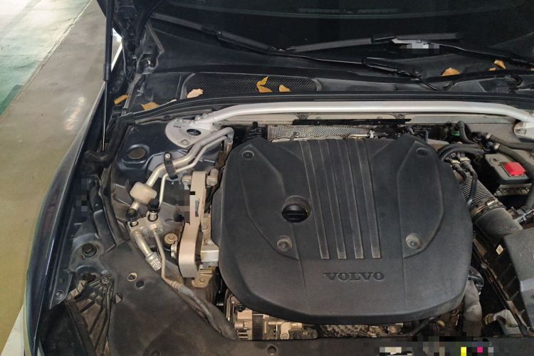 Used Volvo S60 2022 B4 Zhiyi Luxury Edition Engine Bay Right