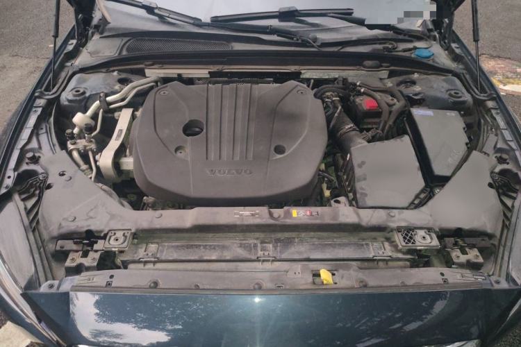 Used Volvo S60 2022 B4 Zhiyi Luxury Edition Engine Bay