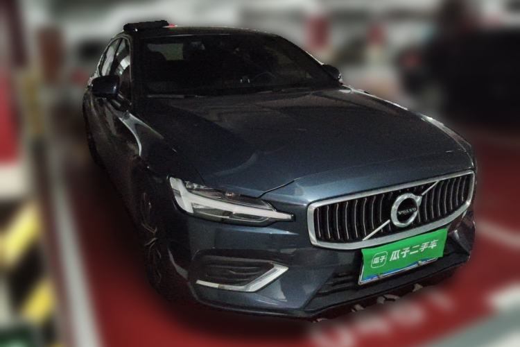 Used Volvo S60 2022 B4 Zhiyi Luxury Edition Exterior 2