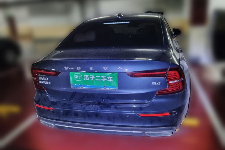 Used Volvo S60 2022 B4 Zhiyi Luxury Edition Exterior 4