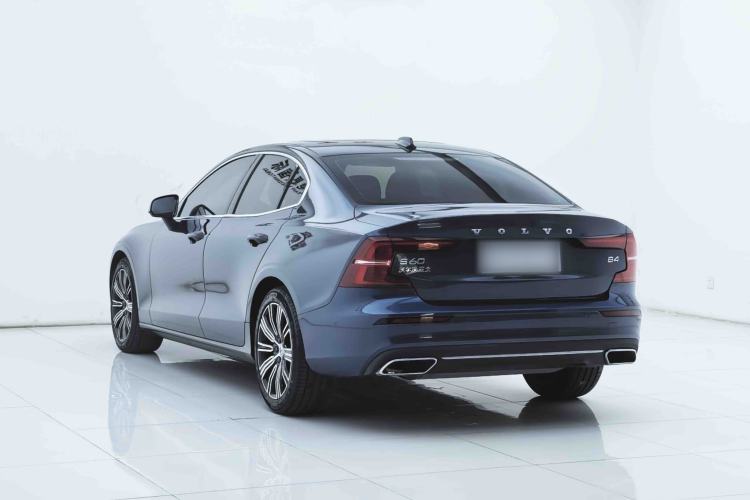 Used Volvo S60 2022 B4 Zhiyuan Luxury Edition Exterior 5