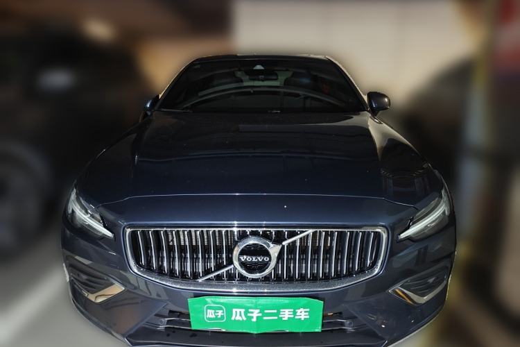 Used Volvo S60 2022 B4 Zhiyi Luxury Edition Front