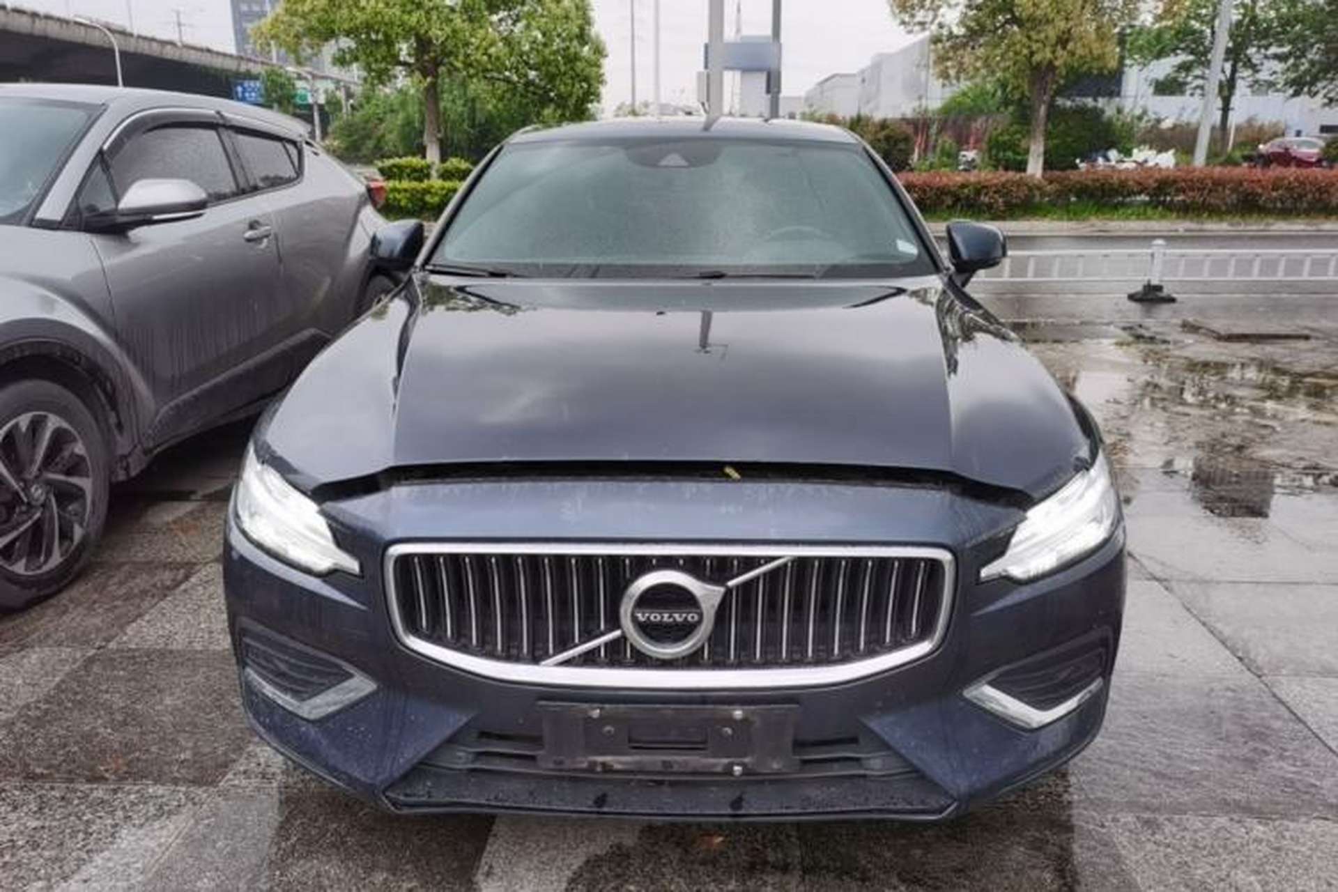 Used Volvo S60 2022 B4 Zhiyi Luxury Edition Front