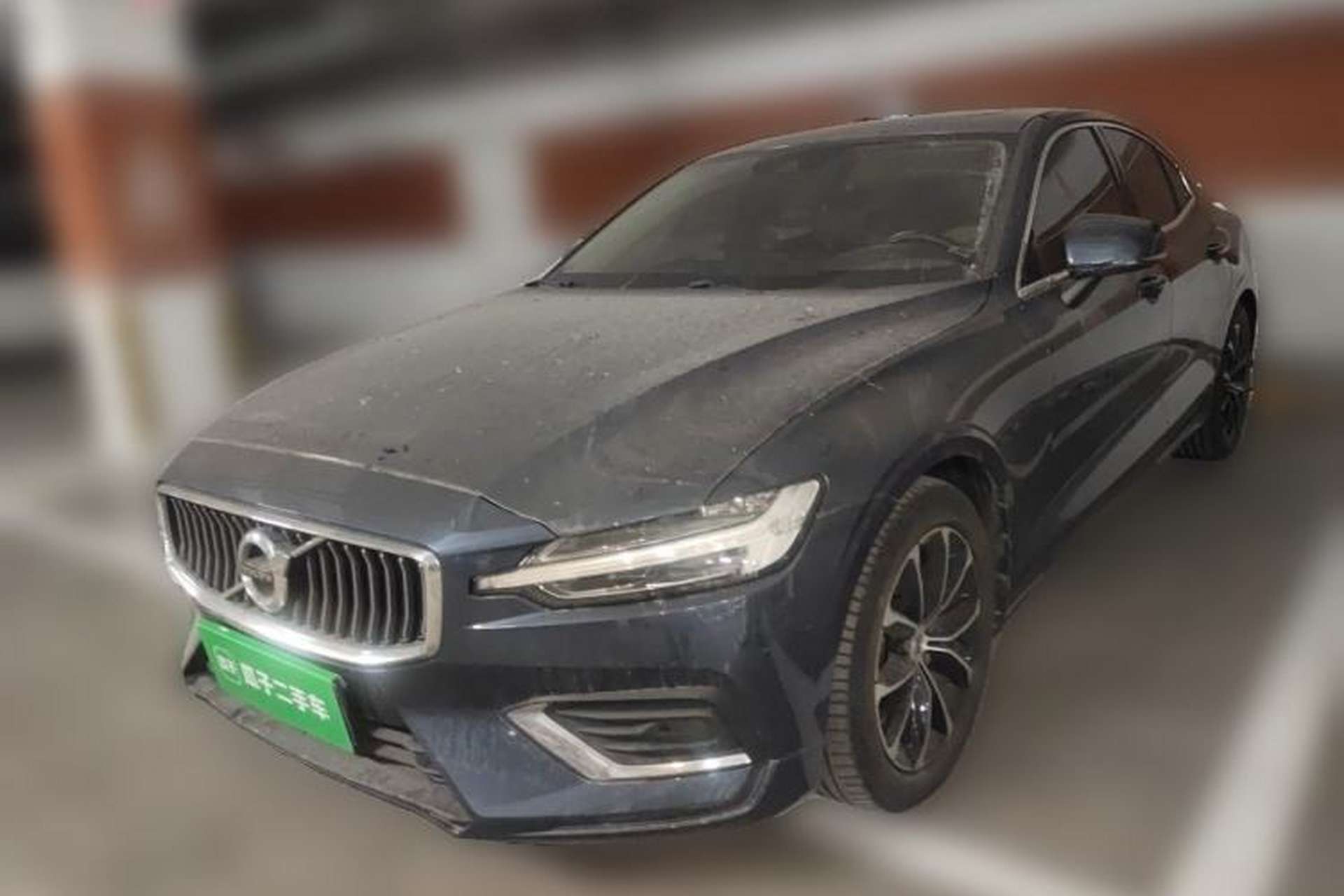 Used Volvo S60 2022 B4 Zhiyi Luxury Edition Front Left 45 Deg