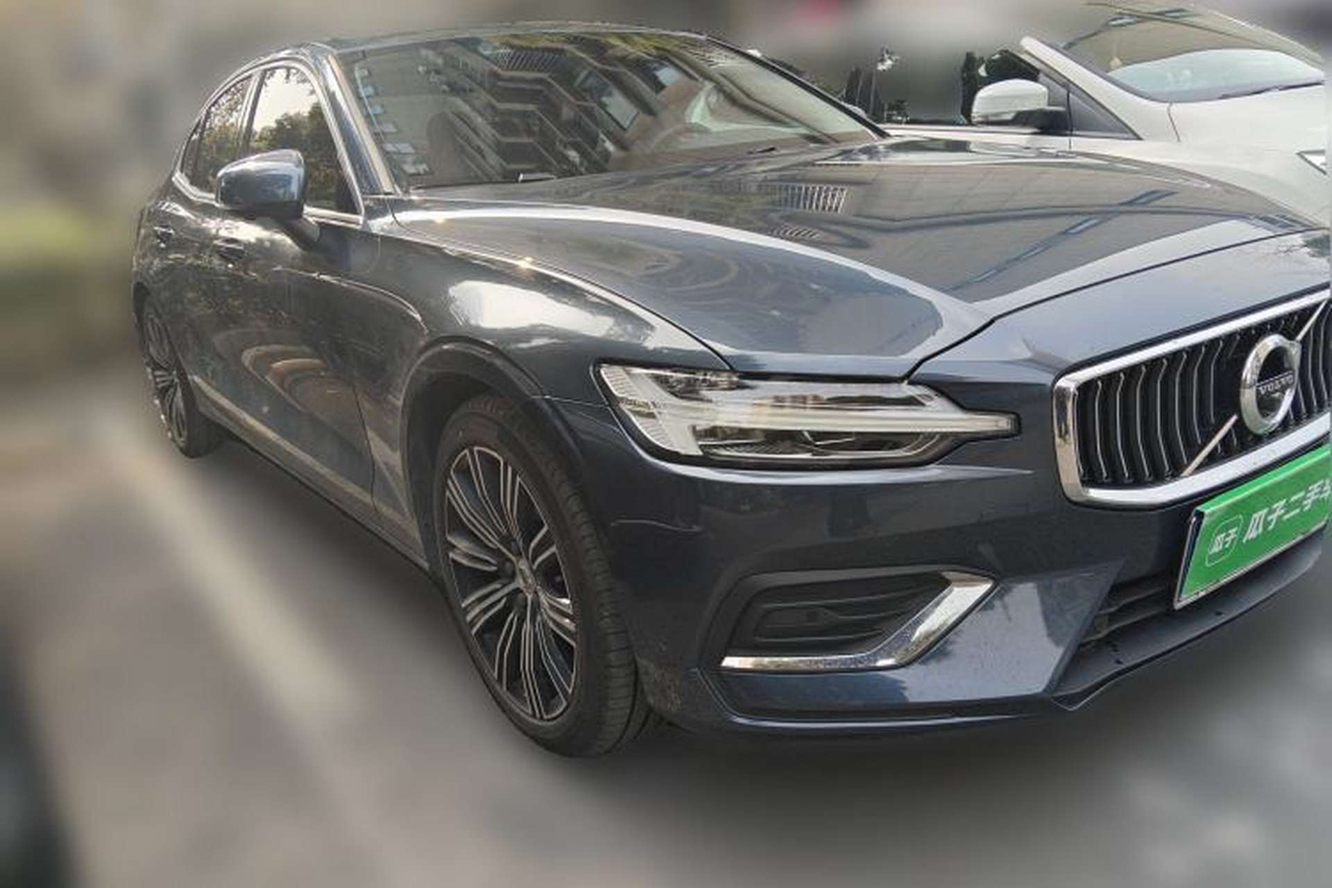 Used Volvo S60 2022 B4 Zhiyuan Luxury Edition Front Right 45 Deg