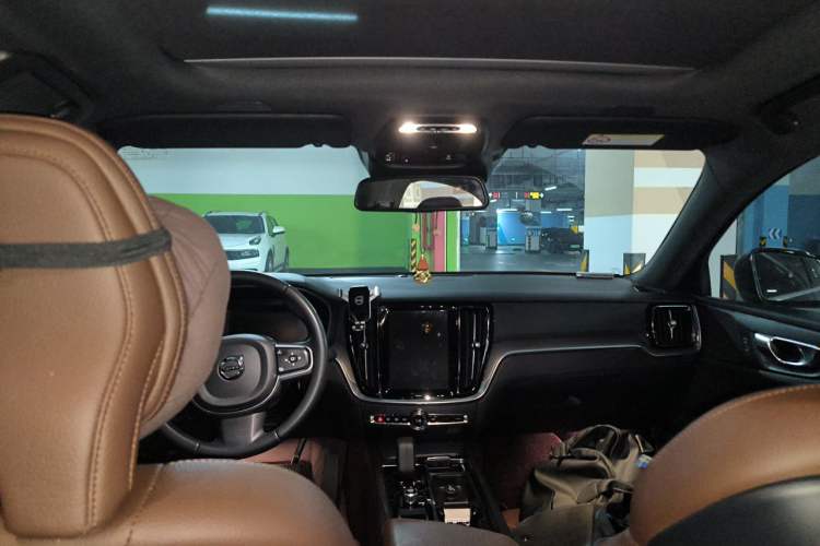 Used Volvo S60 2022 B4 Zhiyi Luxury Edition Headliner