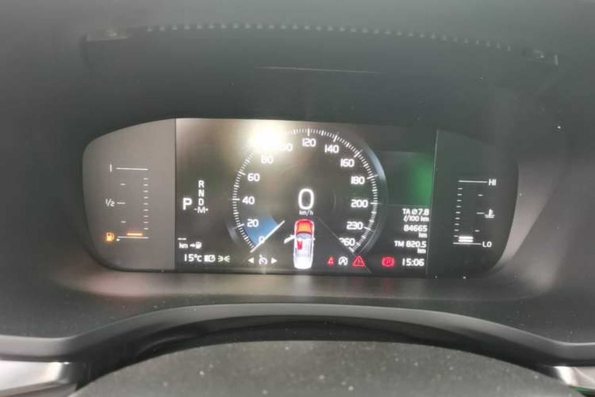 Used Volvo S60 2022 B4 Zhiyi Luxury Edition Instrument Cluster