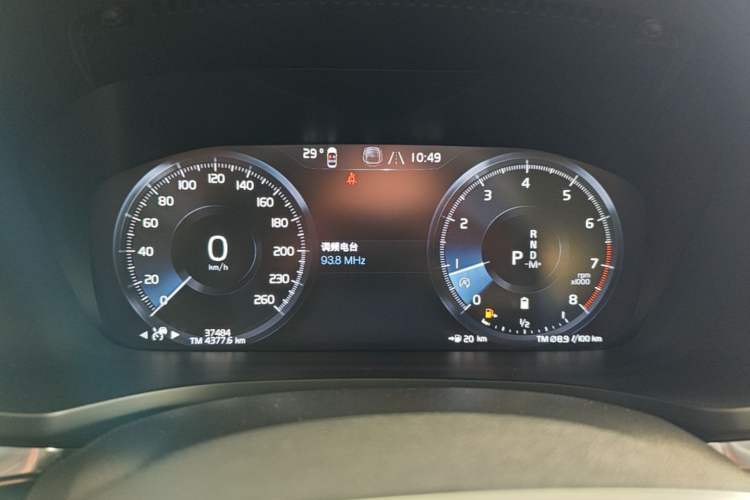 Used Volvo S60 2022 B4 Zhiyuan Luxury Edition Instrument Cluster