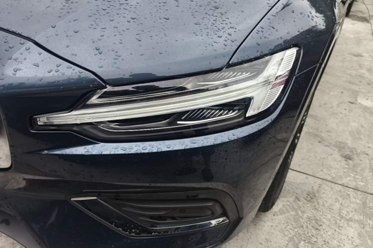 Used Volvo S60 2022 B4 Zhiyuan Luxury Edition Left Front Headlight