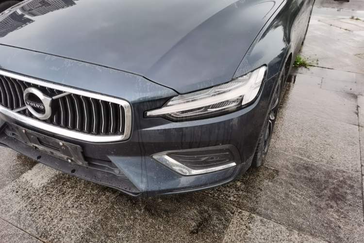 Used Volvo S60 2022 B4 Zhiyi Luxury Edition Left Front Headlight