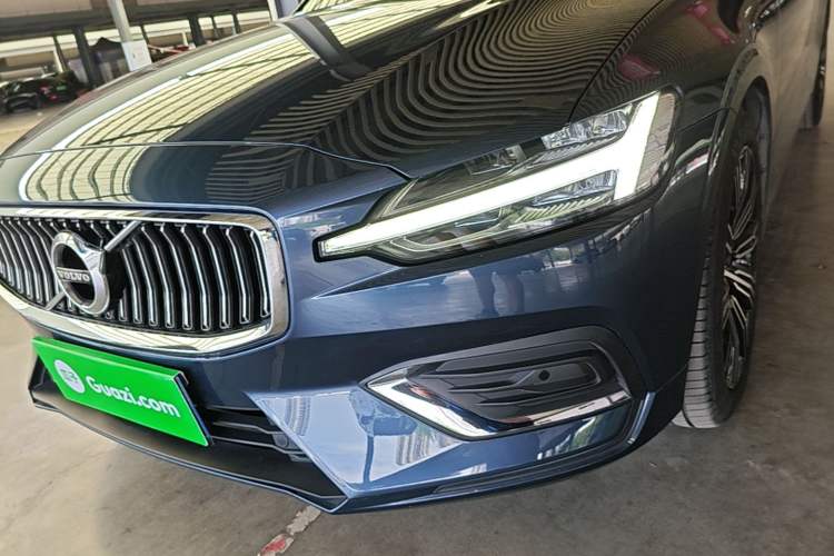 Used Volvo S60 2022 B4 Zhiyuan Luxury Edition Left Front Headlight