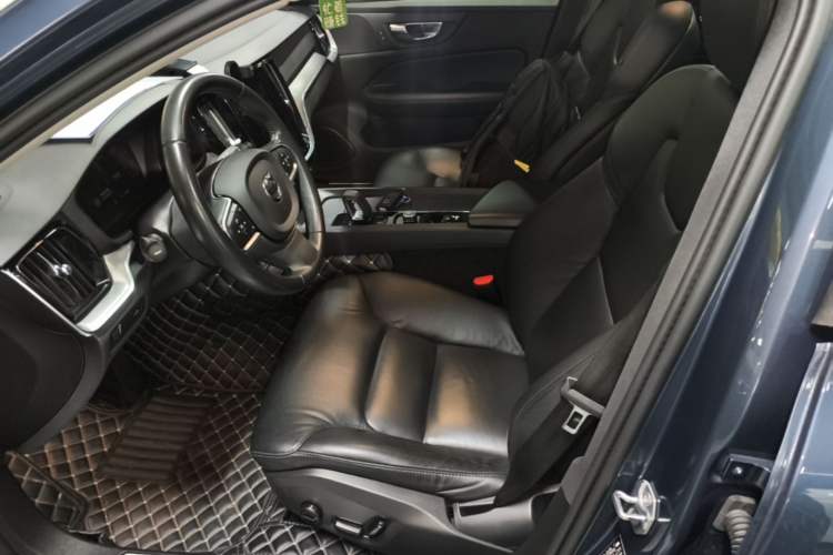 Used Volvo S60 2022 B4 Zhiyi Luxury Edition Left Front Seat