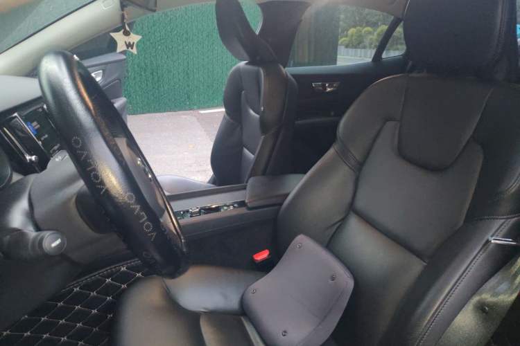 Used Volvo S60 2022 B4 Zhiyi Luxury Edition Left Front Seat