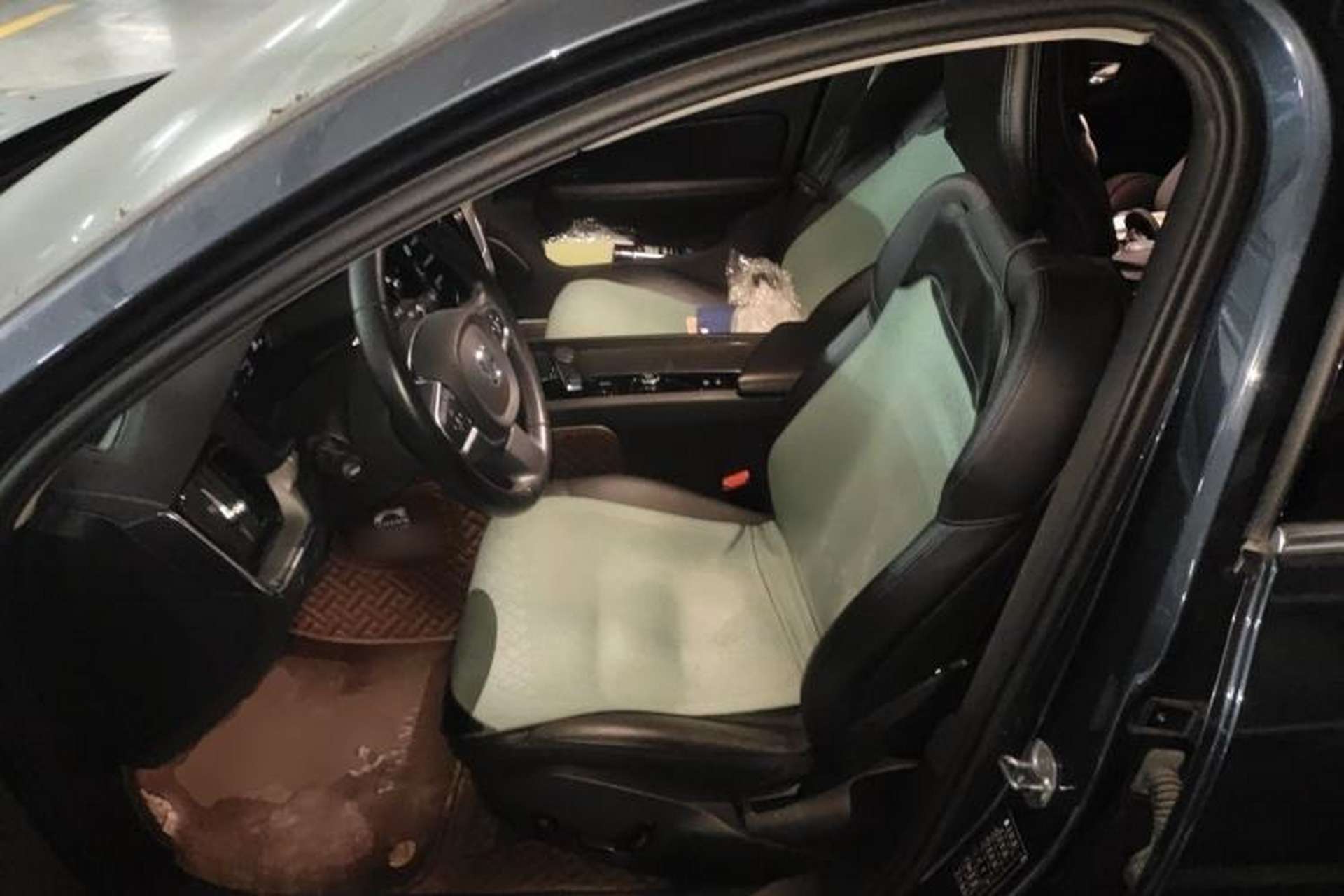 Used Volvo S60 2022 B4 Zhiyi Luxury Edition Left Front Seat