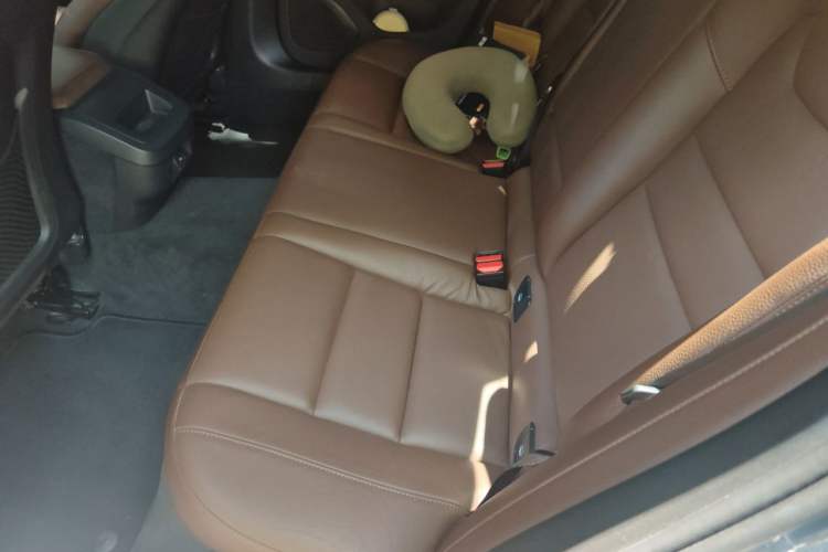 Used Volvo S60 2022 B4 Zhiyuan Luxury Edition Left Rear Seat