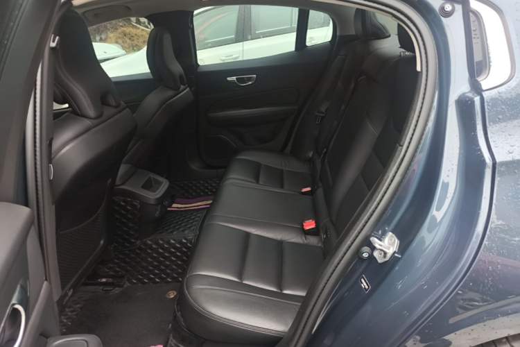 Used Volvo S60 2022 B4 Zhiyuan Luxury Edition Left Rear Seat