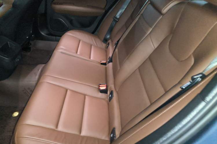 Used Volvo S60 2022 B4 Zhiyi Luxury Edition Left Rear Seat