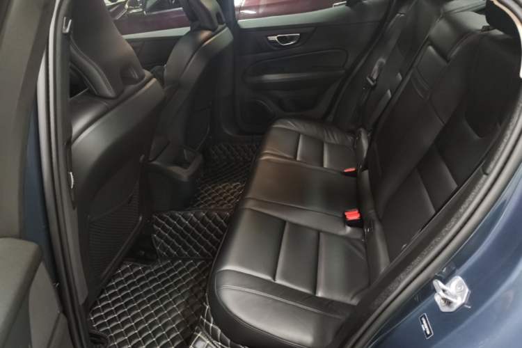 Used Volvo S60 2022 B4 Zhiyi Luxury Edition Left Rear Seat