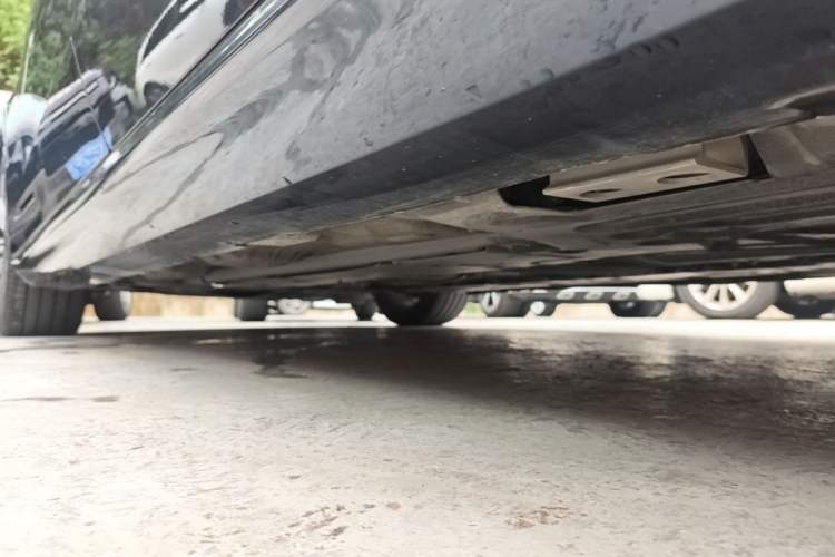 Used Volvo S60 2022 B4 Zhiyuan Luxury Edition Left Side Sill