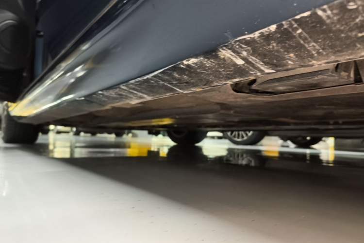Used Volvo S60 2022 B4 Zhiyi Luxury Edition Left Side Sill