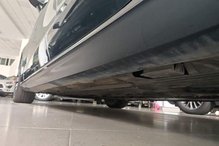 Used Volvo S60 2022 B4 Zhiyuan Luxury Edition Left Side Sill