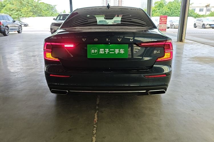 Used Volvo S60 2022 B4 Zhiyuan Luxury Edition Rear