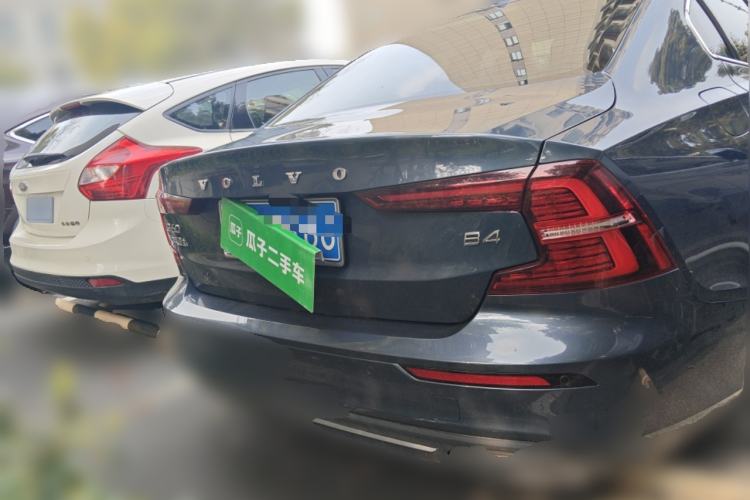 Used Volvo S60 2022 B4 Zhiyuan Luxury Edition Rear