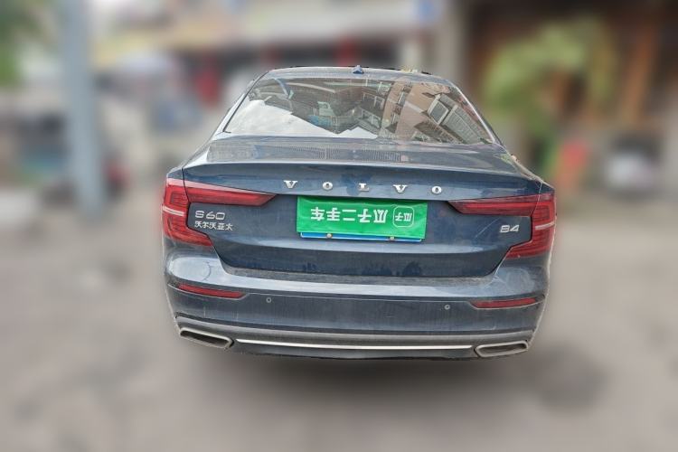 Used Volvo S60 2022 B4 Zhiyuan Luxury Edition Rear