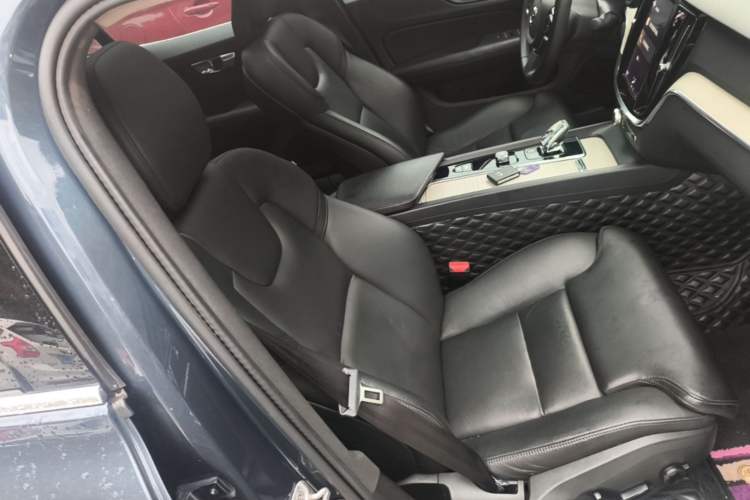 Used Volvo S60 2022 B4 Zhiyuan Luxury Edition Right Front Seat