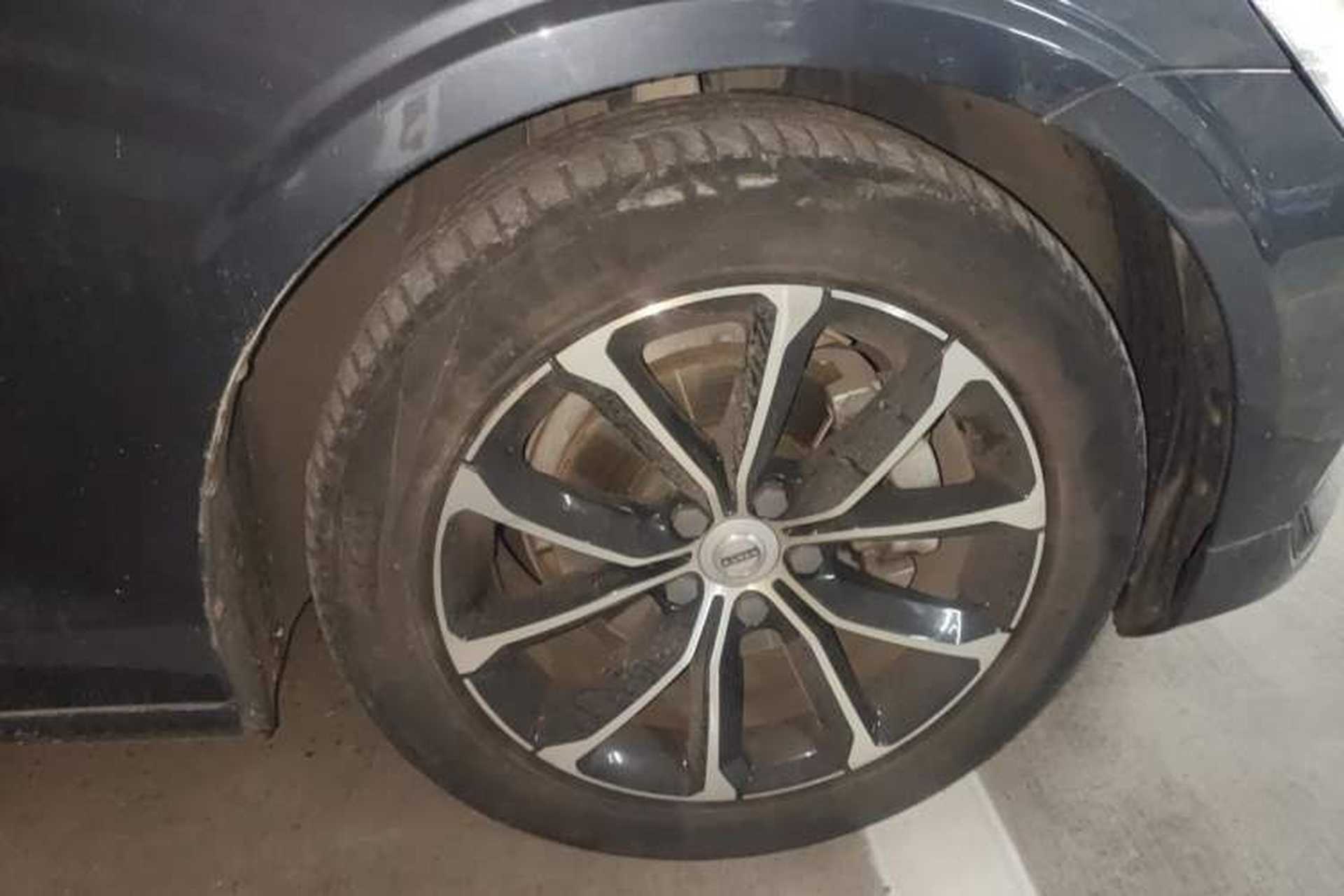 Used Volvo S60 2022 B4 Zhiyi Luxury Edition Right Front Wheel Hub