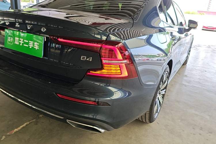 Used Volvo S60 2022 B4 Zhiyuan Luxury Edition Right Rear Taillight
