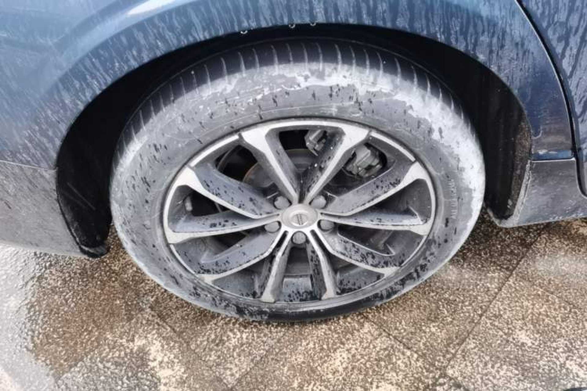 Used Volvo S60 2022 B4 Zhiyi Luxury Edition Right Rear Wheel Hub