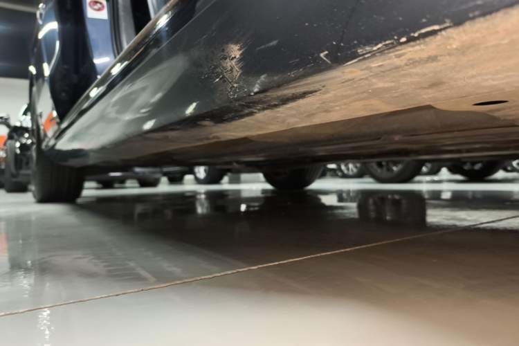Used Volvo S60 2022 B4 Zhiyi Luxury Edition Right Side Sill